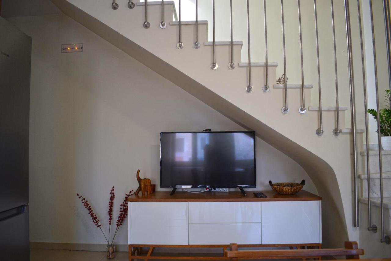 Four Seasons Homes Stalós Екстериор снимка